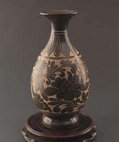 CI ZHOU YAO BLACK GLAZED YU HU CHUN BOTTLE