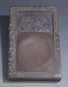 A FINE LION PATTERN CARVED STONE INK