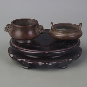 SET OF SMALL BRONZE INCENSE BURNERS