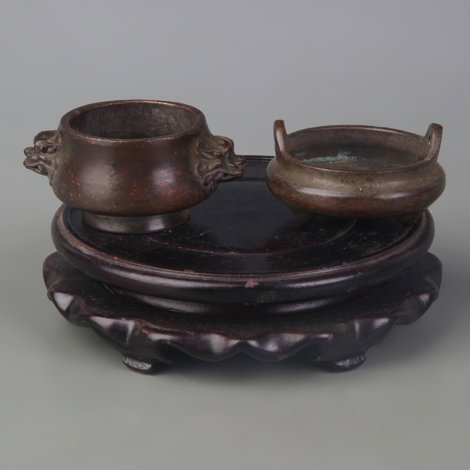 SET OF SMALL BRONZE INCENSE BURNERS (1 of 10)