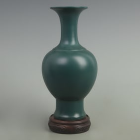 PEACOCK BLUE GLAZE APPRECIATION PORCELAIN VASE