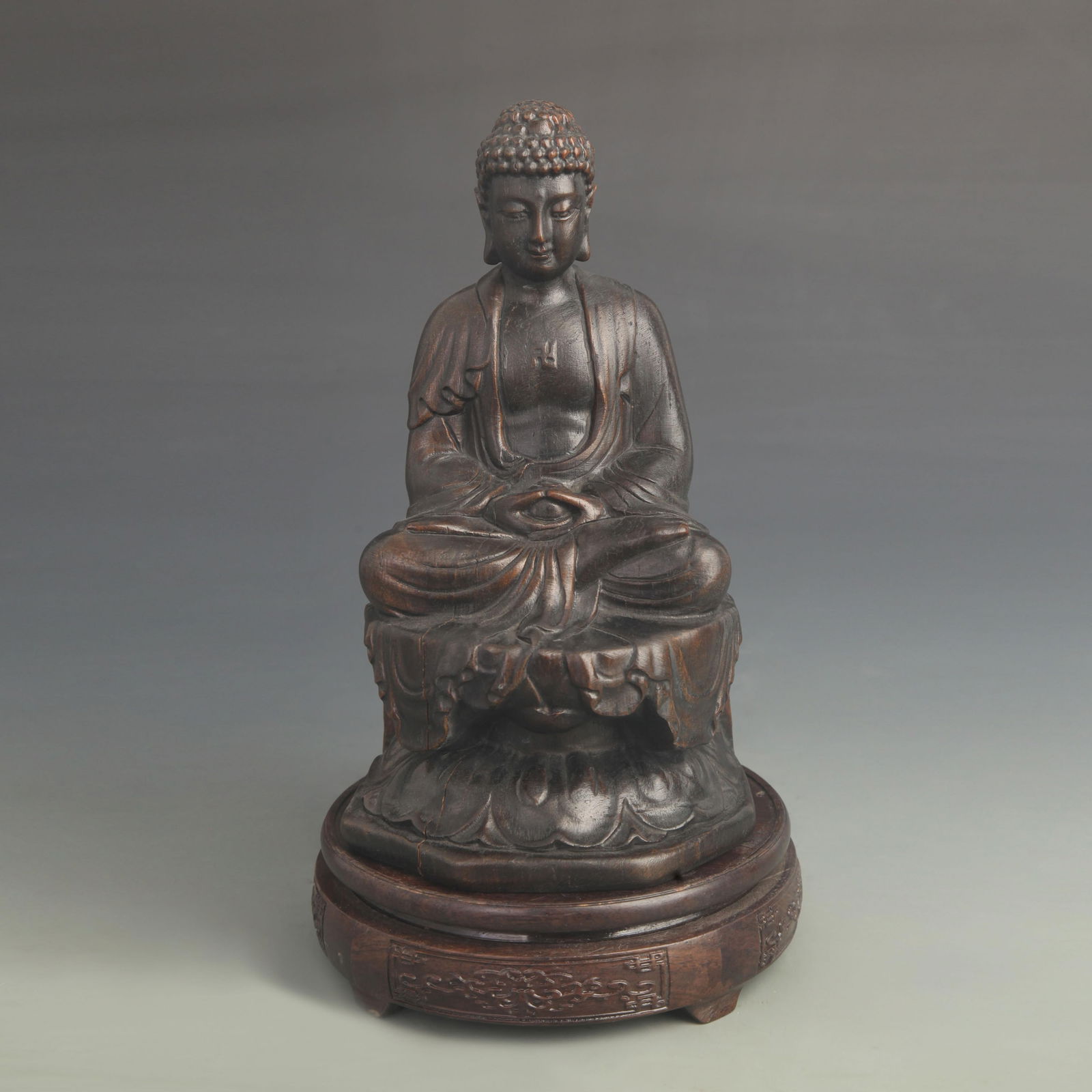 A FINE BAMBOO ROOT CARVING SHAKYAMUNI STATUE (1 of 5)