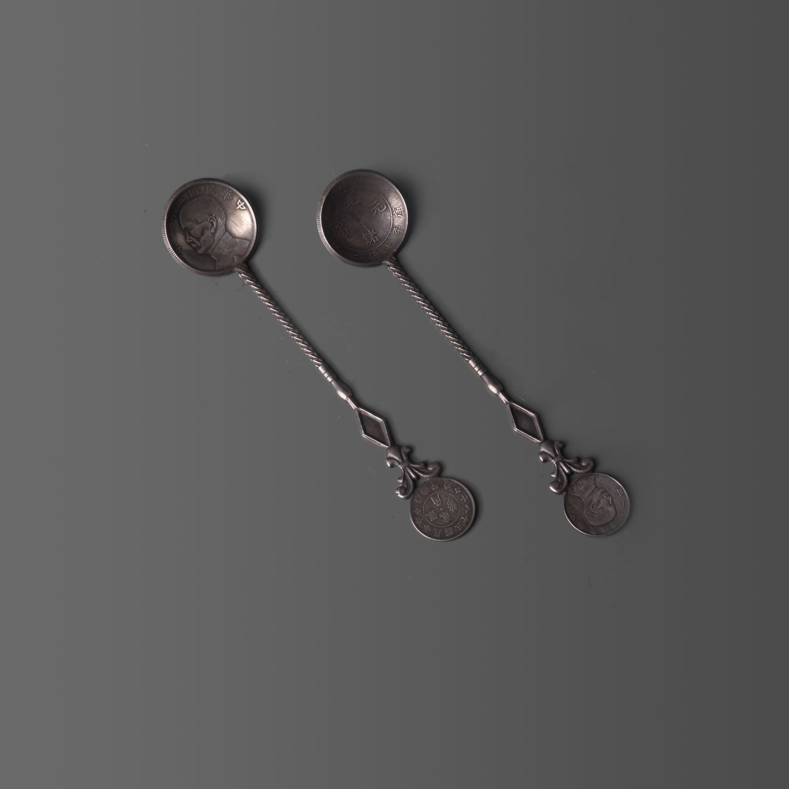 PAIR OF SILVER PLATED SPOONS (1 of 9)