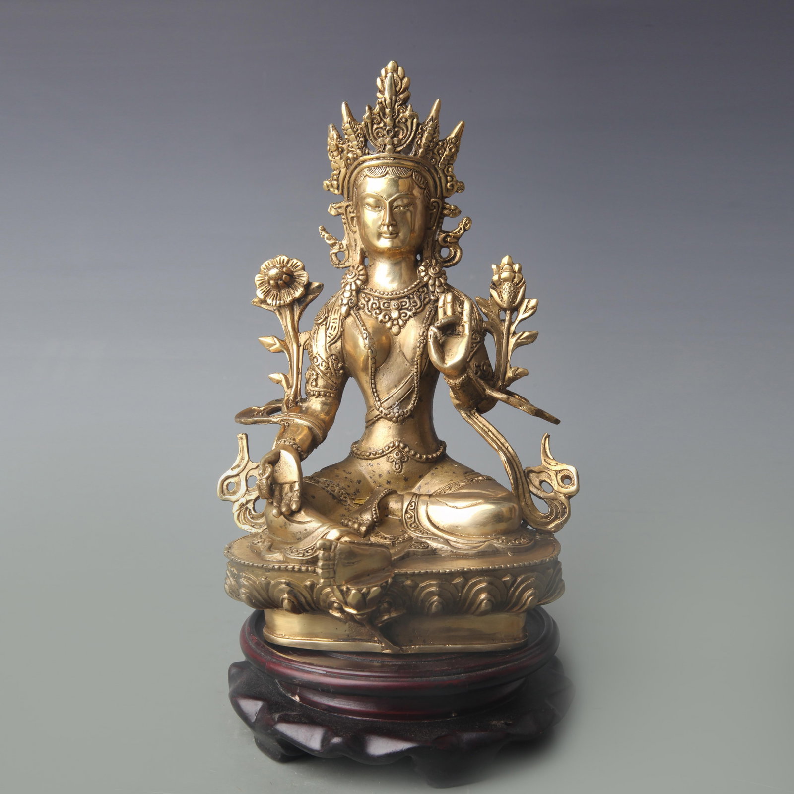 A FINE BRONZE GREEN TARA BUDDHA STATUE: Qing Dynasty; High: 8.4 inch