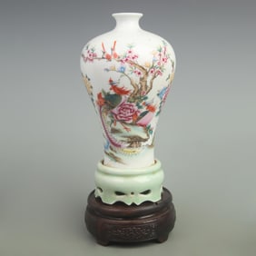 FAMILLE ROSE FLOWER AND BIRD PATTERN ROTATING PORCELAIN VASE
