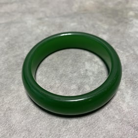 GREEN JADE BRACELET