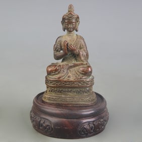 A SMALL BRONZE AMITABHA BUDDHA STATUE