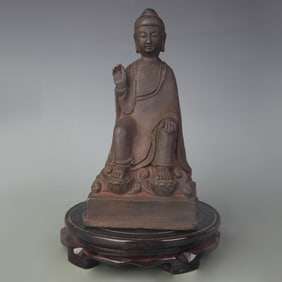 A FINE CAST IRON BUDDHA STATUE