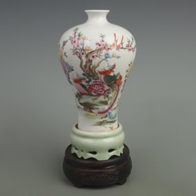 FAMILLE-ROSE FLOWER AND BIRD PATTERN ROTATING PORCELAIN VASE