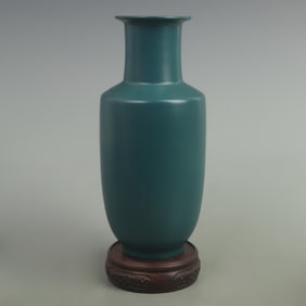 PEACOCK BLUE GLAZE MALLET-SHAPED STYLE PORCELAIN VASE