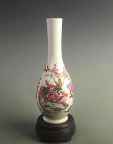 FAMILLE-ROSE PHOENIX AND BLOOMING PROSPERITY GUANYIN PORCELAIN VASE