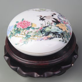 FAMILLE-ROSE FLORAL AND BIRD PATTERN INK BOX