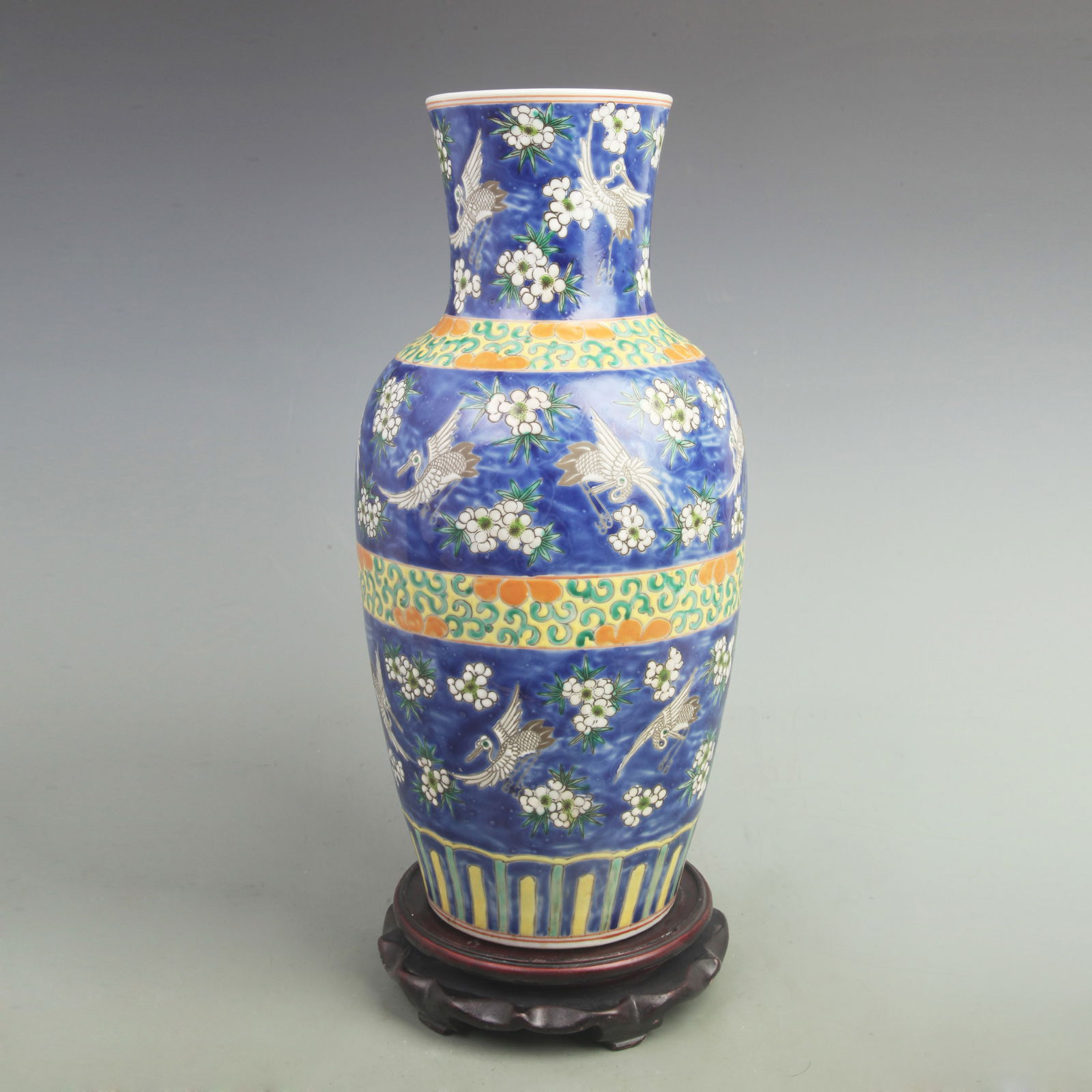 DARN BLUE GLAZED CRANE PATTERN GUAN YIN VASE (1 of 5)