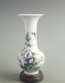 FAMILLE ROSE QUAIL BIRD PATTERN FLOWER VASE