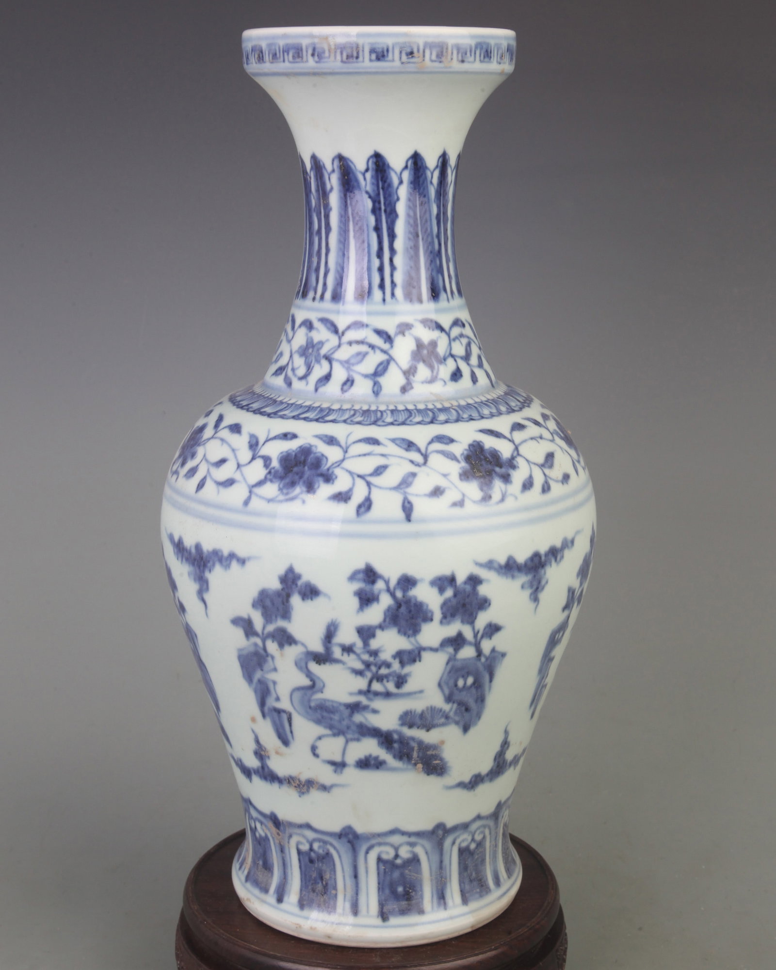 BLUE AND WHITE FLORAL FIGURE PORCELAIN MOTIF VASE: Ming Dynasty Xuan De Period: Diameter: 6.8 inch; High: 14.0 inch;