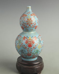 BLUE GROUND FLOWER GOURD VASE