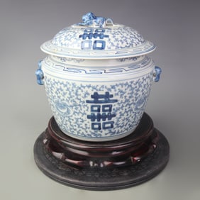 BLUE AND WHITE FLORAL DOUBLE HAPPINESS PORCELAIN JAR