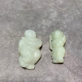 TWO HETIAN WHITE JADE PENDANT WITH HUMAN FIGURES