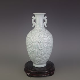 CELADON DOUBLE-EARED VASE WITH CARVED FIGURE PATTERNS