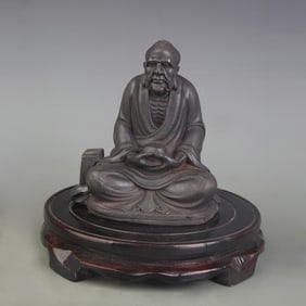 A FINE BRONZE ARHAT STATUE