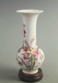 FAMILLE ROSE NINE PEACHES AND FLOWERS PORCELAIN VASE