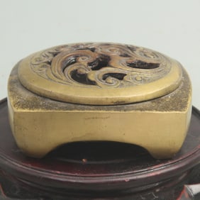 BRONZE FOUR-FOOTED INCENSE BURNER