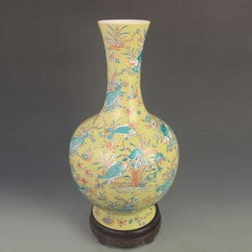 FAMILLE-ROSE YELLOW GROUND FISH CELESTIAL GLOBE STYLE PORCELAIN VASE