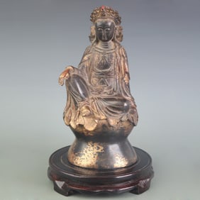 A FINE BRONZE GUAN YIN STATUE ON THRONE