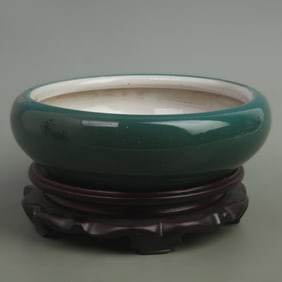 WANG BINGRONG PEACOCK GREEN GLAZE INNER CARVING PATTERN BRUSH WASHER