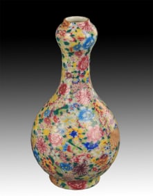 FAMILLE ROSE FLOWERS PATTERN SMALL GARLIC HEAD STYLE VASES