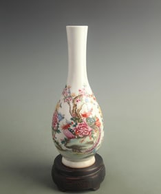 FAMILLE ROSE PHOENIX FLORAL PATTERN PROSPERITY GUANYIN VASE