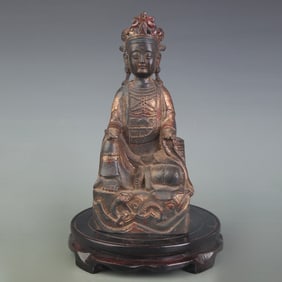 A FINE BRONZE SEATED GUANYIN STATUE