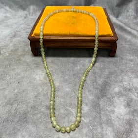REPUBLIC OF CHINA CARVED HORN ROUND BEAD NECKLACE