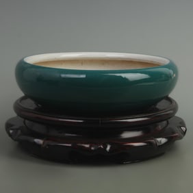 A FINE DARK GREEN GLAZED PORCELAIN BRUSH WASHER