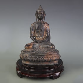 A FINE BRONZE AMITABHA BUDDHA STATUE