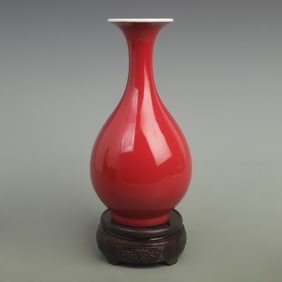 LANG RED GLAZE YUHUCHUN STYLE PORCELAIN VASE
