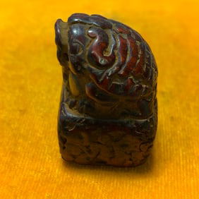 A FINE OX HORN SEAL