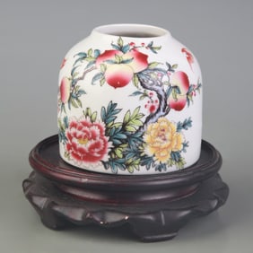 FAMILLE ROSE LONGEVITY-PATTERNED WATER CONTAINER