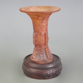 A FINELY CARVED CRYSTAL CUP