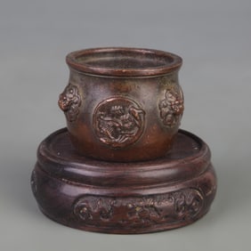 A SMALL ANIMAL EAR BRONZE CENSER