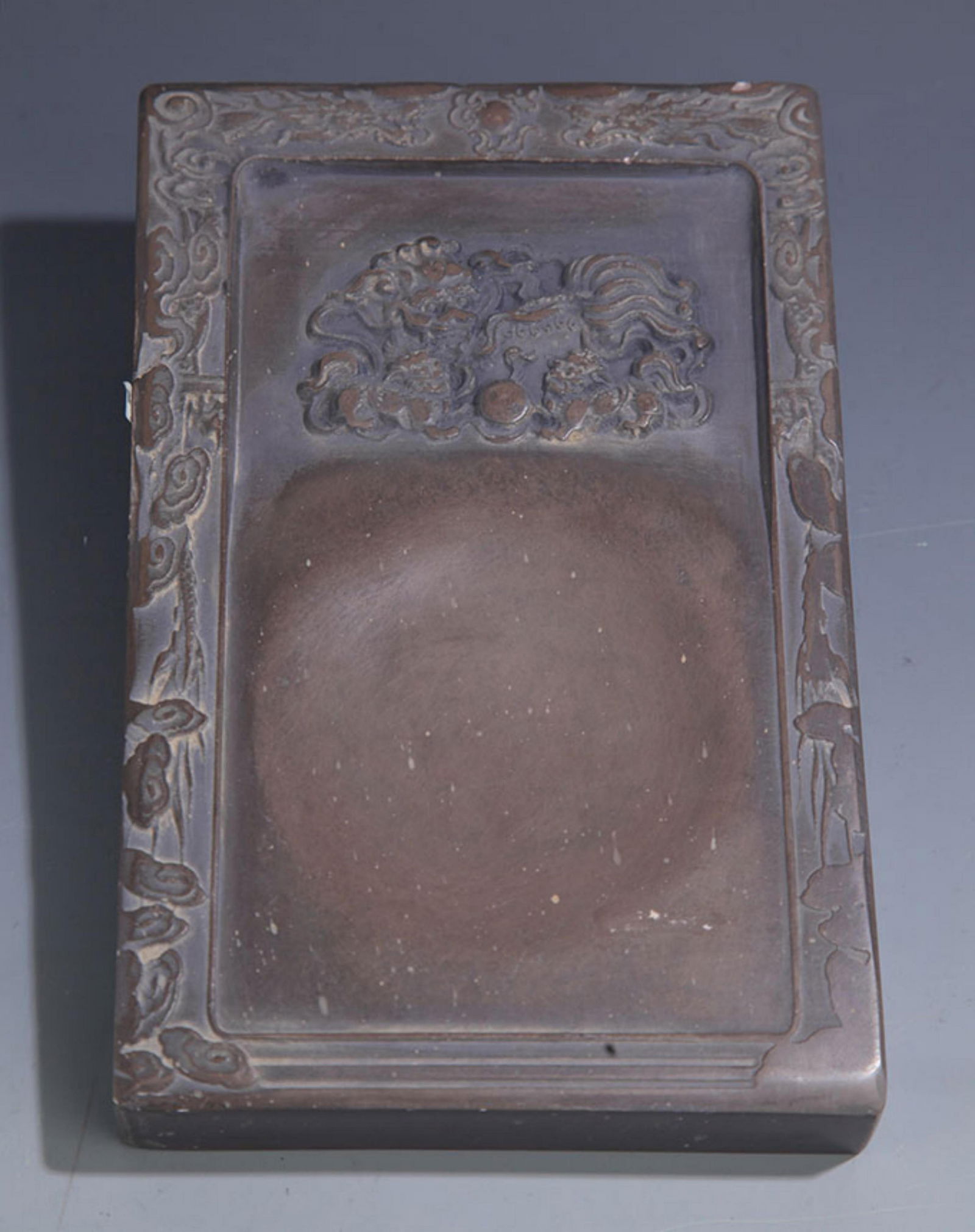 A FINE LION PATTERN CARVED STONE INK (1 of 5)
