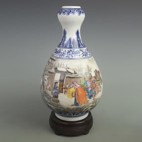 FAMILLE ROSE STORY PATTERN GARLIC HEAD PATTERN PORCELAIN VASE