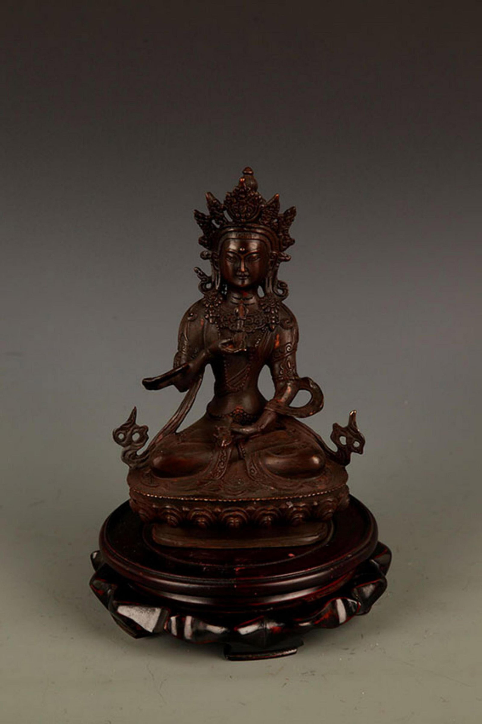 A FINELY CARVED TIBETAN VAJRASATTVA BUDDHA: 20th Century, High: 7.75 inch; Width: 5.5 inch;