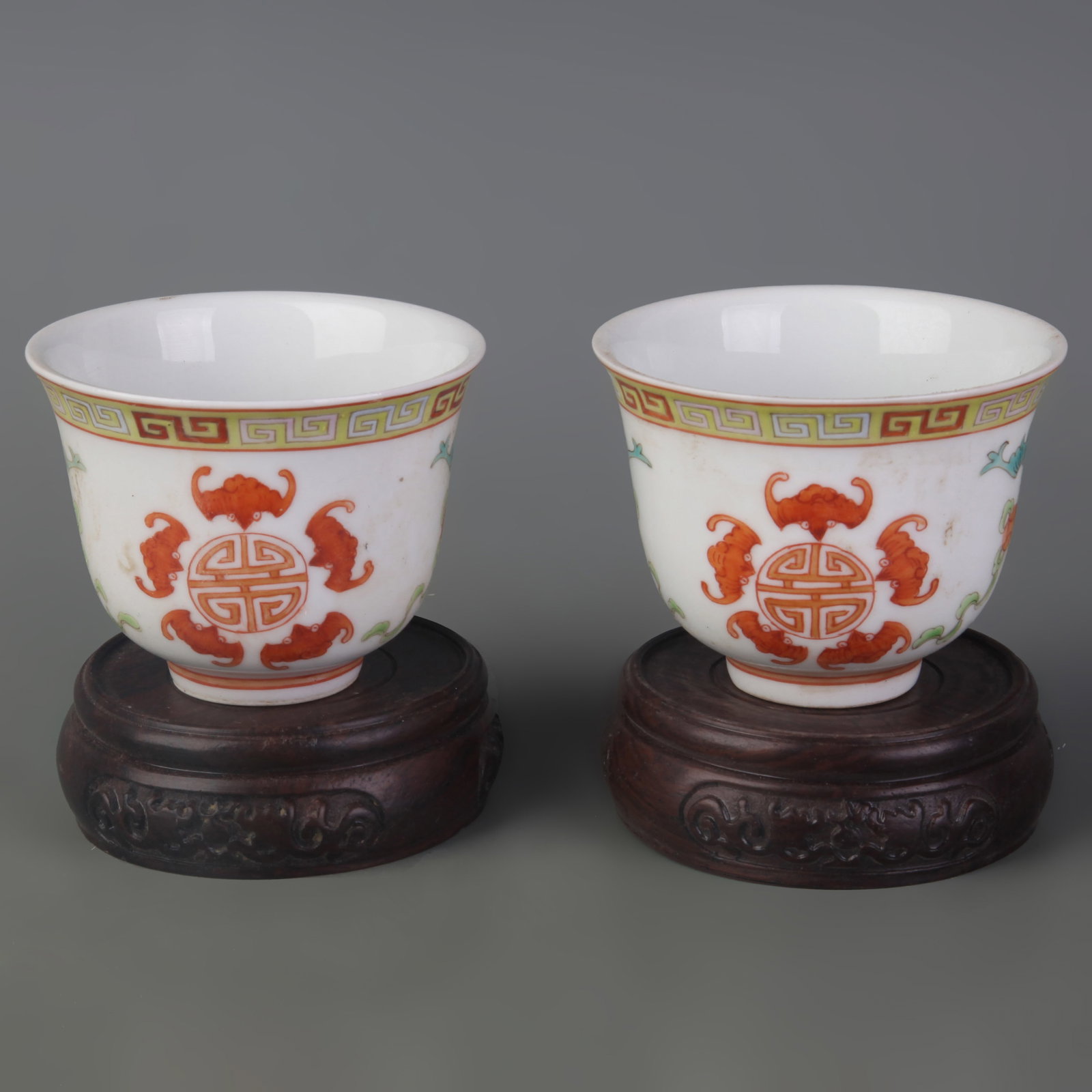 PAIR OF SMALL FAMILLE ROSE BOWLS WITH LONGEVITY SYMBOLS (1 of 6)