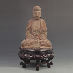 A FINELY CARVED WOODEN AMITABHA BUDDHA STATUE