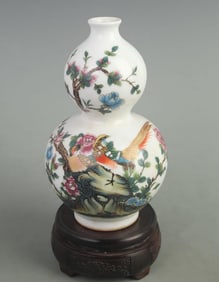 ENAMEL COLOR GOURD VASE WITH FLOWER AND BIRD DESIGN