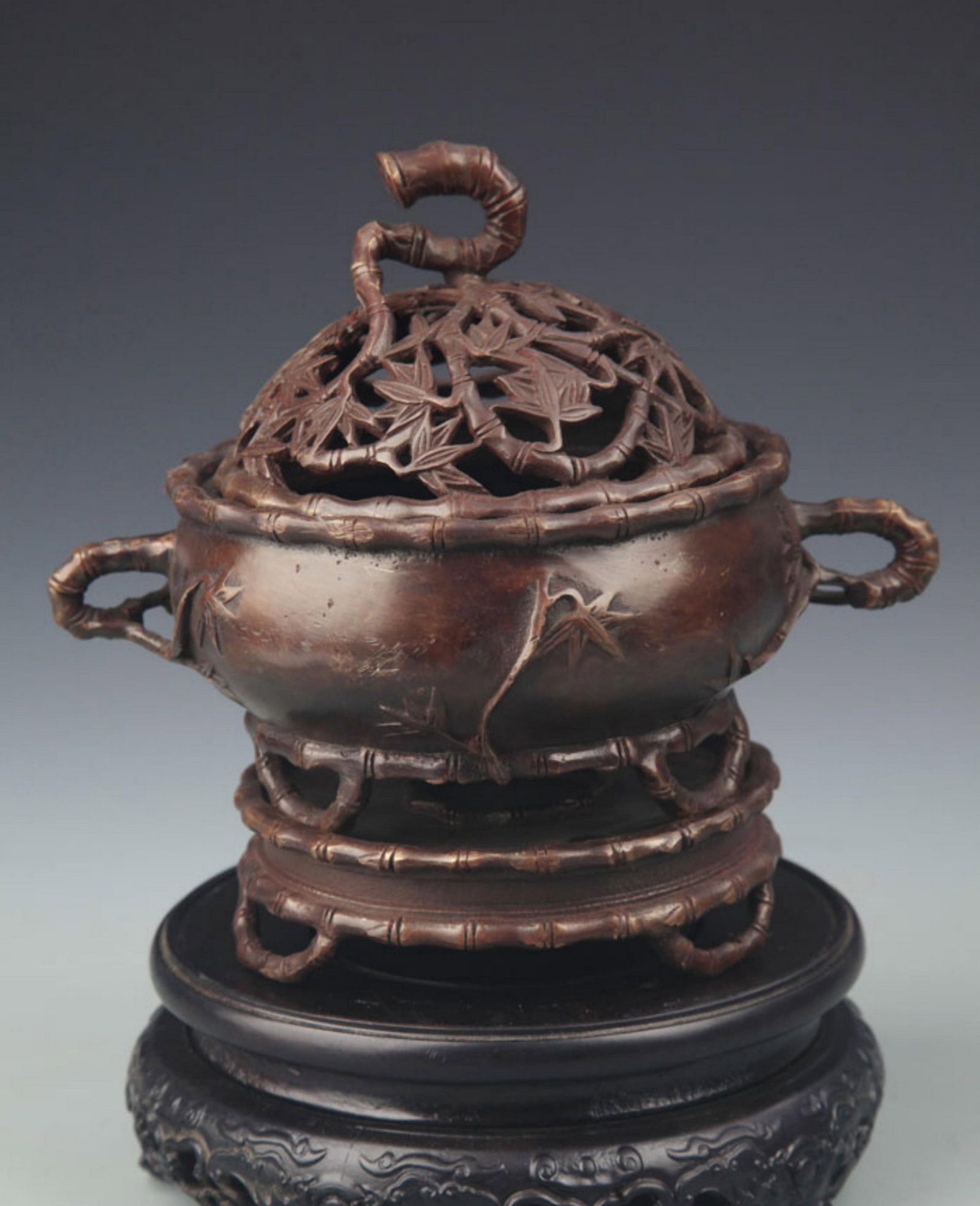 RARE BAMBOO TOP HOLLOW MADE BRONZE INCENSE BURNER: Qing Dynasty; High: 7.5 inch; Diameter: 5.5 inch;