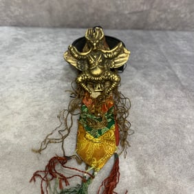 A FINE BRONZE STATUE OF A GARUDA PENDANT