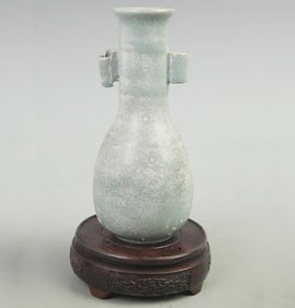 RU KILN DOUBLE EAR PORCELAIN VASE