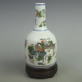 FAMILLE ROSE STORY PATTERN PORCELAIN BELL SHAPED VASE